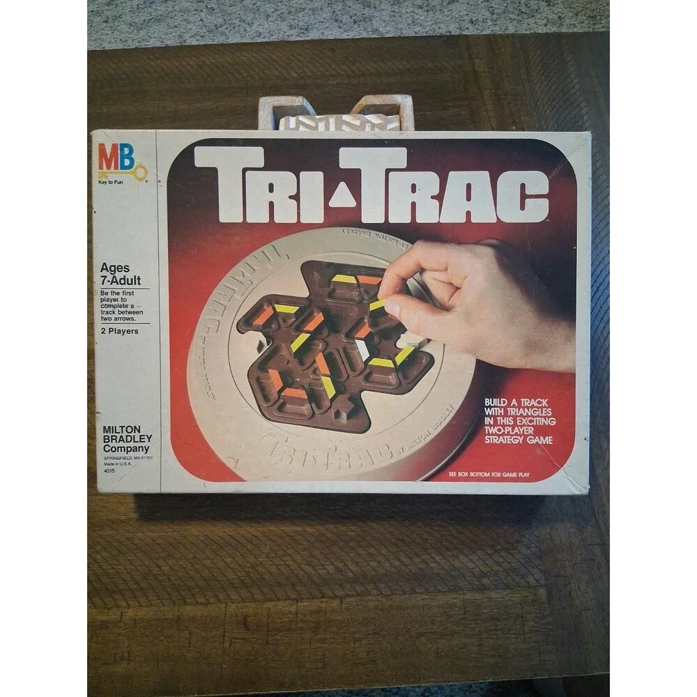 Tri Trac Game Milton Bradley 1980 100% Complete - Fun 2 Player Strategy Game!